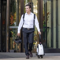 InMotion E20 Electric Hulajnoga Elektryczna - Moc 450 W | Akumulator 9,5 Ah | Prędkość 13 mph | Zasięg 19 mil